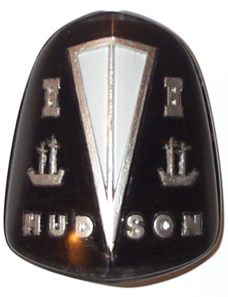 1946-1949 Hudson Grille Badge - Click Image to Close